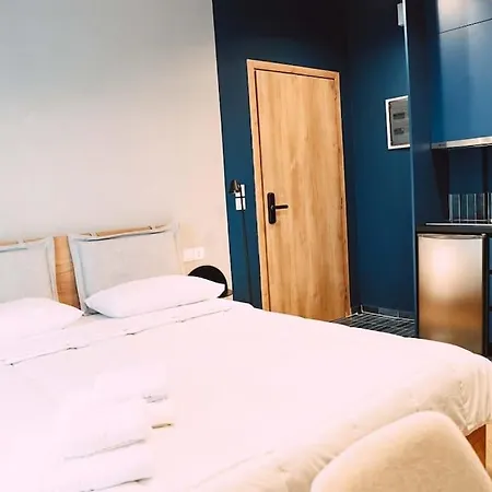 Apartment Four Blue *